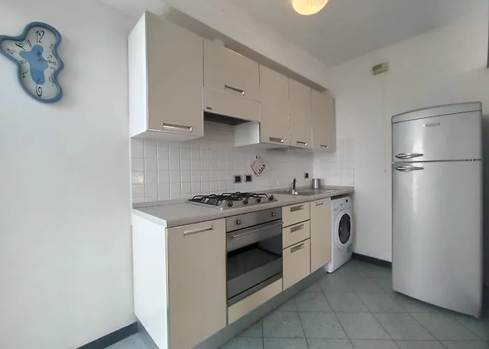 Mistral House 레반토