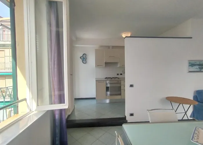 아파트 Mistral House 레반토